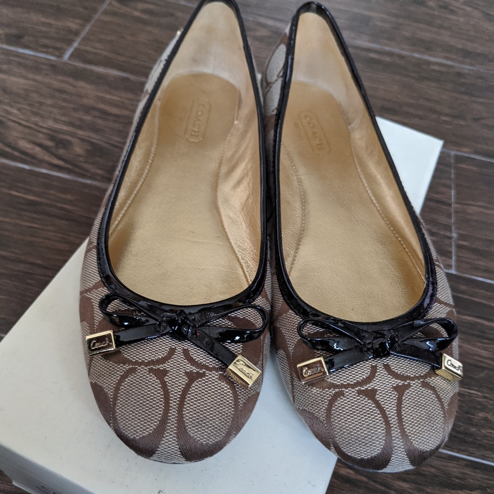 Coach Flats